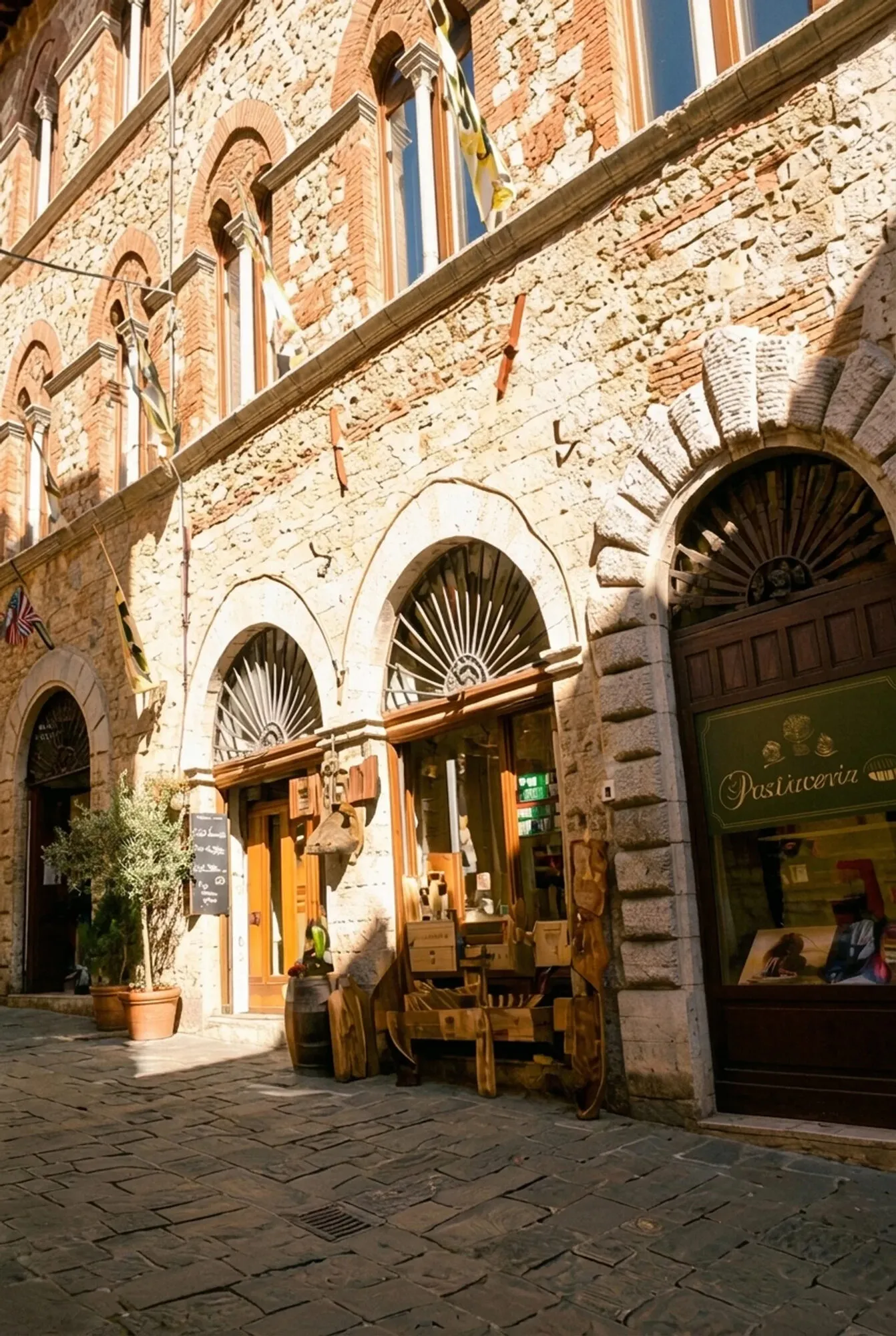 The Market Comes Early — A Day in Tuscany
