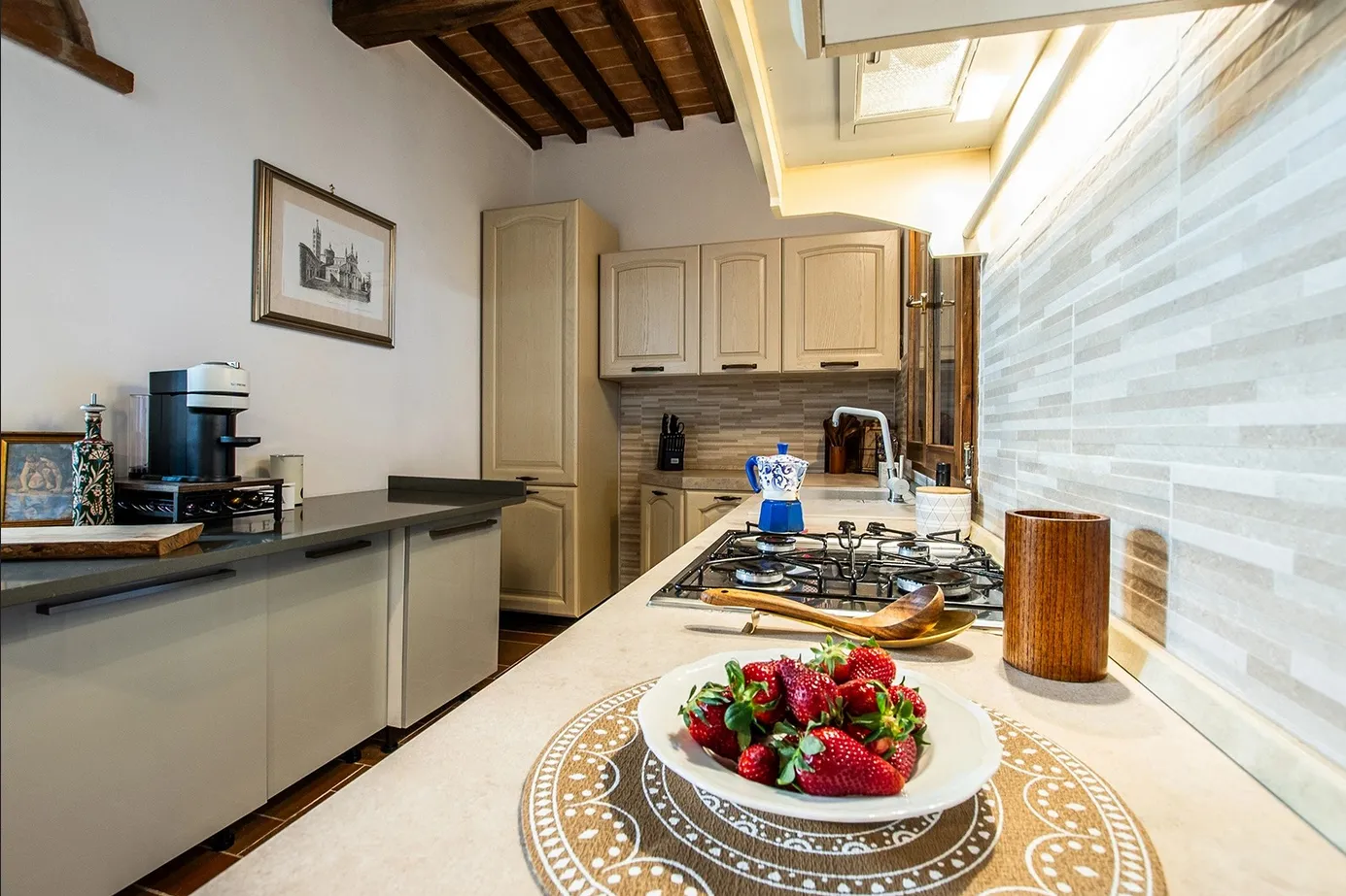 Napoli Suite — view 4